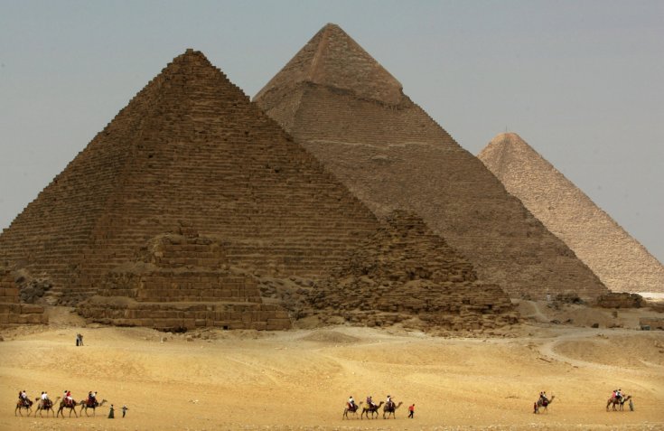 Un film porno tourné près des Pyramides de Gizeh