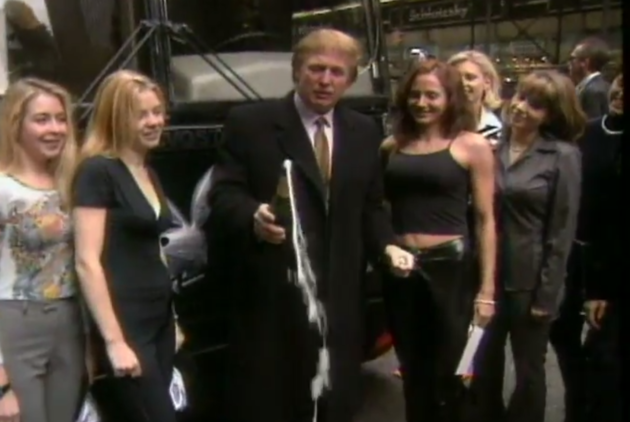 Trump avec playboy - 2004